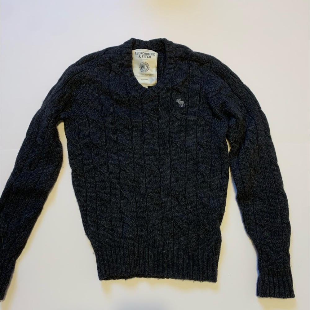 Mens grey abercrombie & fitch sweater size small